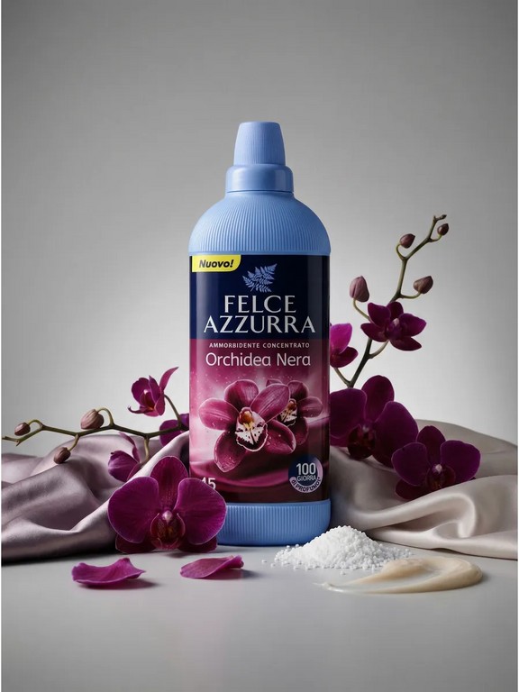 Кондиционер концентрированный для белья Felce Azzurra Black Orchid 900 мл (орхидея, вишня)